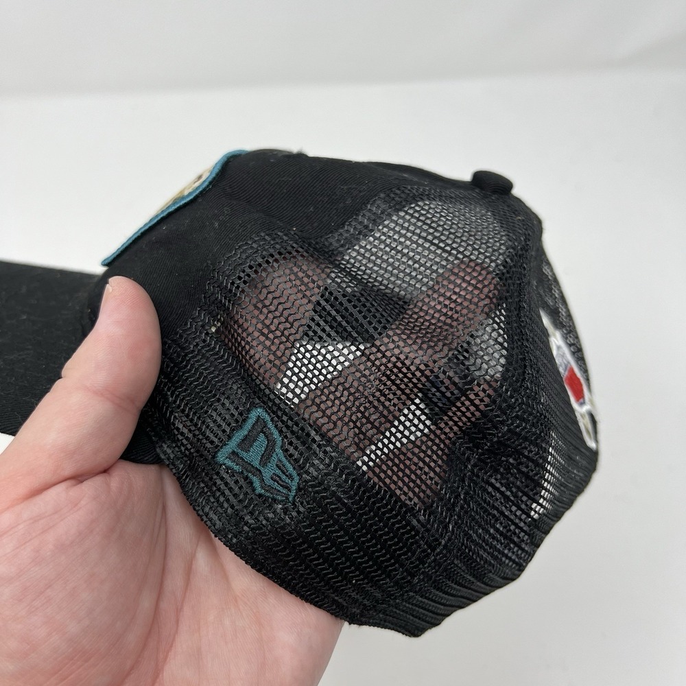 Philadelphia Eagles New Era Salute To Service Trucker 9Forty Camo Snapback Hat - Picture 10 of 14